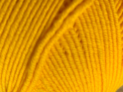 Yellow "Everlasting" ball of superfine 4 ply Merino closeup.